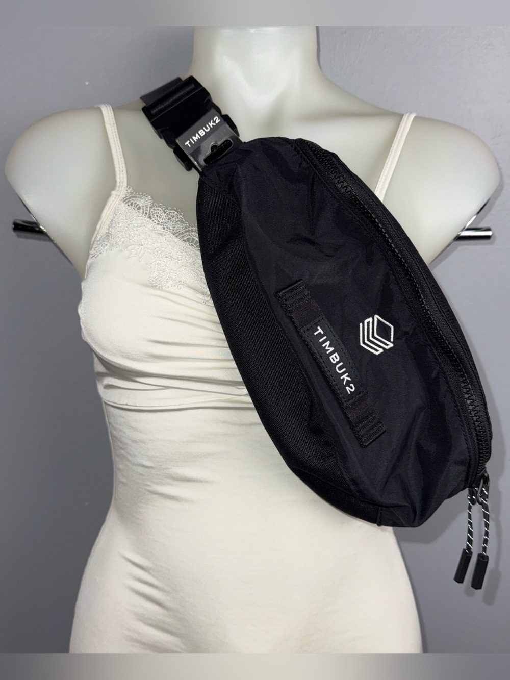 Timbuk2 Slacker Chest Pack Black Crossbody Sling Bag Waist Pack